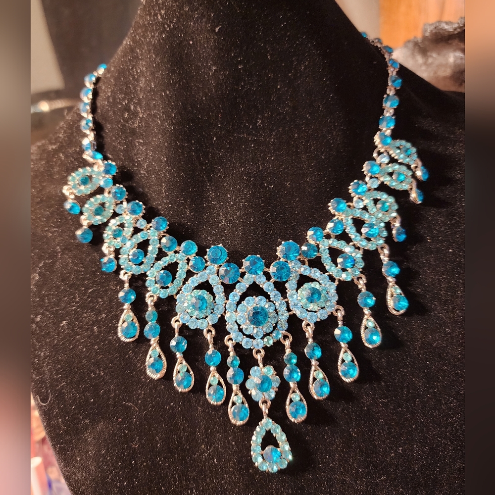 The Most Incredible Vtg Swarovski Necklace Ive Ever Seen.